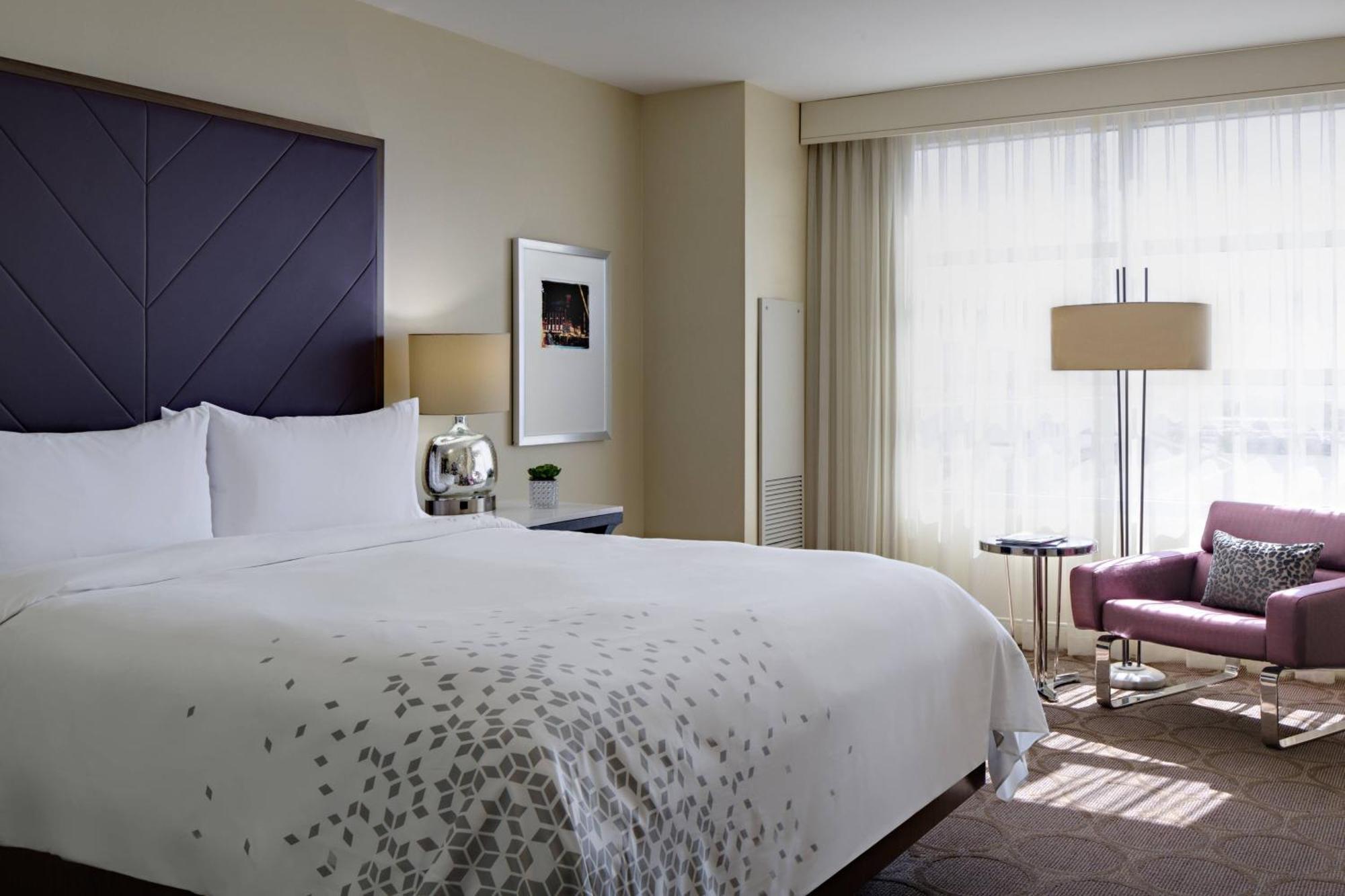 Renaissance Las Vegas Hotel Экстерьер фото
