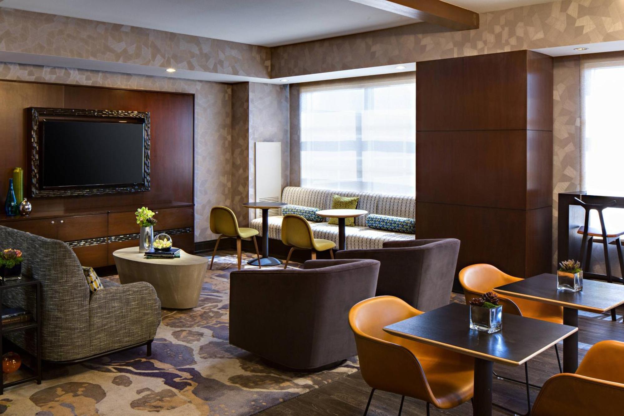 Renaissance Las Vegas Hotel Экстерьер фото